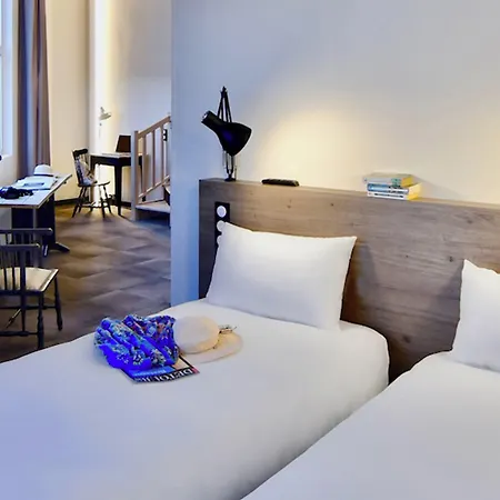 Ibis Styles Nazaire Centre Gare فندق 3*