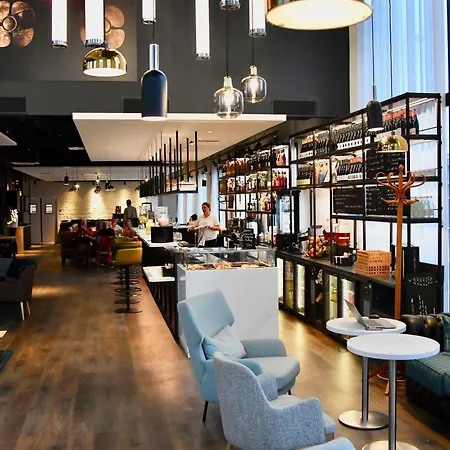 Ibis Styles Nazaire Centre Gare فندق 3*