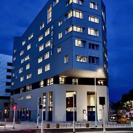 Ibis Styles Nazaire Centre Gare 3* 圣纳泽尔