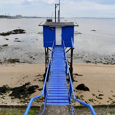 Отель Ibis Styles Nazaire Centre Gare