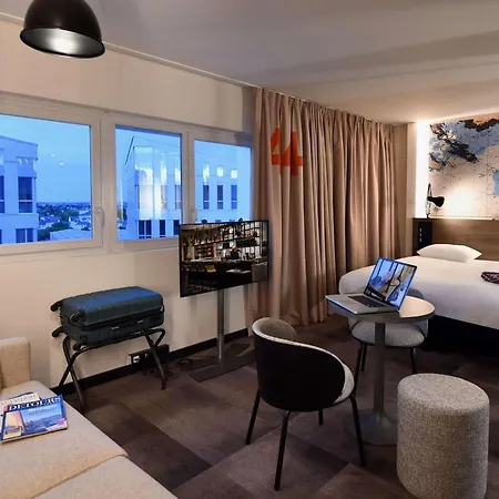 Ibis Styles Nazaire Centre Gare 酒店 3*