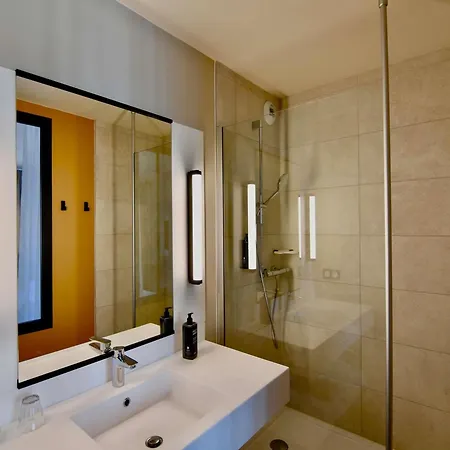 Отель Ibis Styles Nazaire Centre Gare Сен-Назер